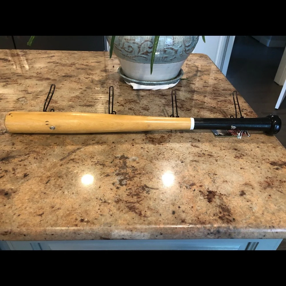 Authentic Repurposed Wooden Tee ⚾️Bat Wall Hanger